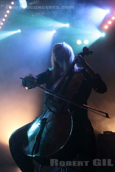 SOKO - 2015-03-18 - PARIS - La Maroquinerie - 